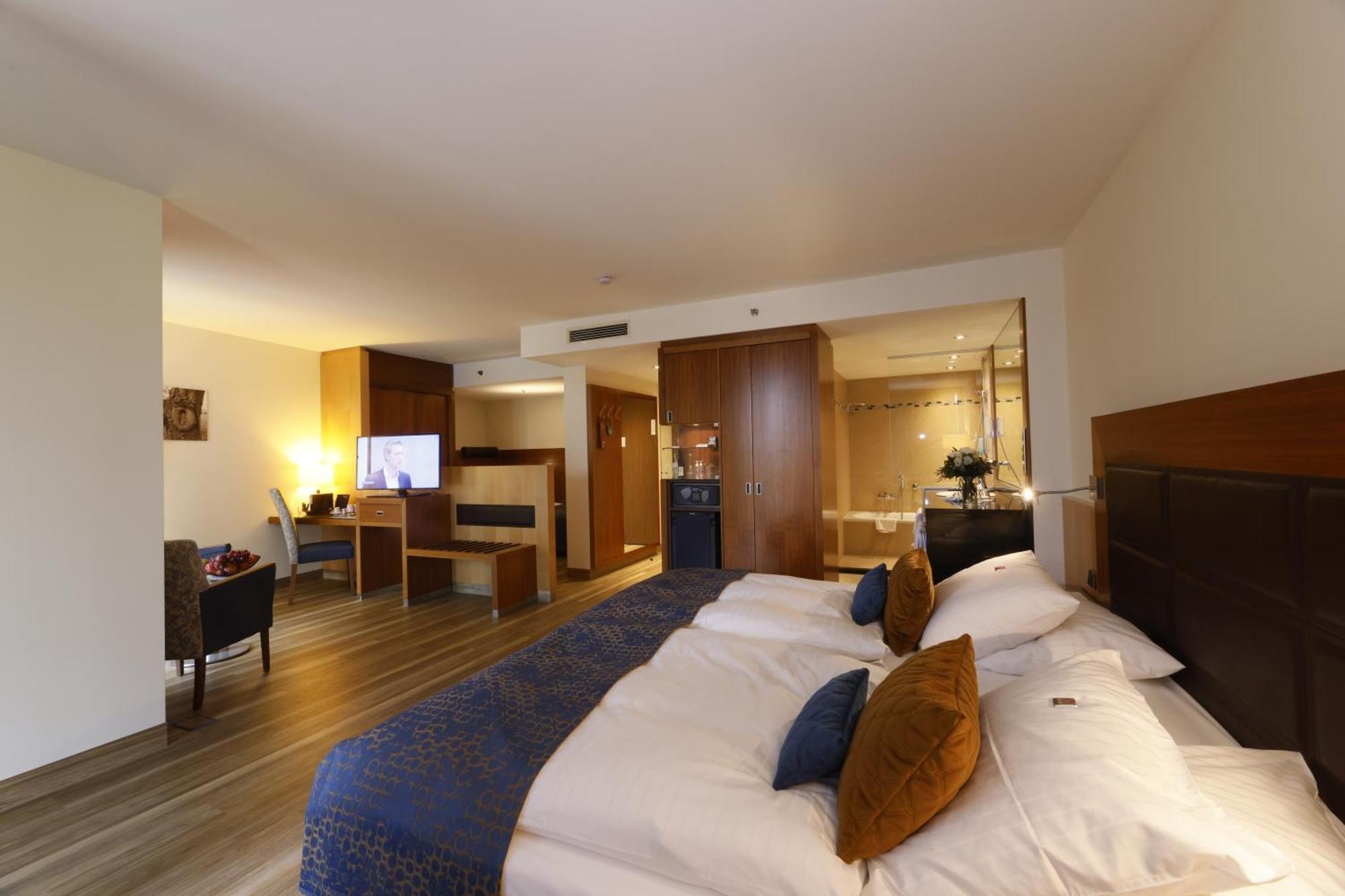 Favorite Parkhotel Mainz Ngoại thất bức ảnh